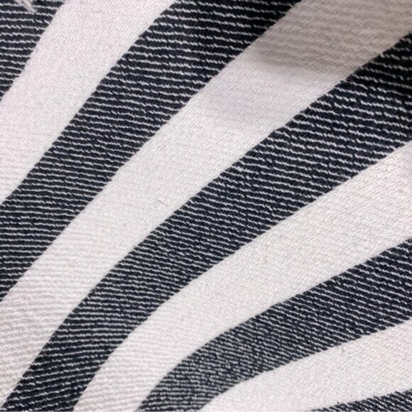 Victoria's Secret Black & White Striped Woven Cotton Beach Blanket W Fringe - Picture 9 of 15